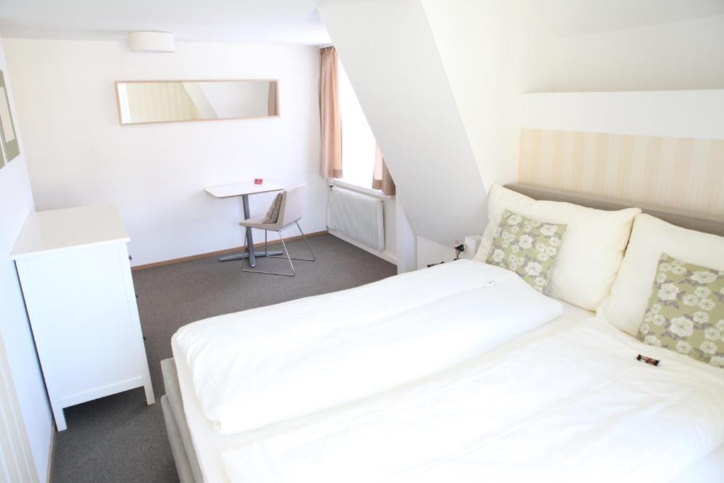 Hotel Krone Bad Ragaz Rum bild